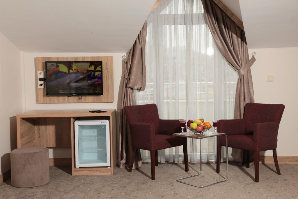Remila Hotel Kocaeli Exteriör bild